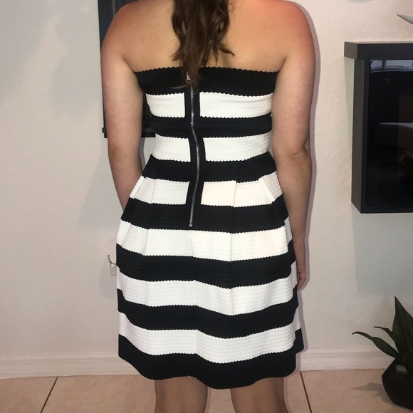 Doe & Rae Strapless Dress - Picture 3 of 8